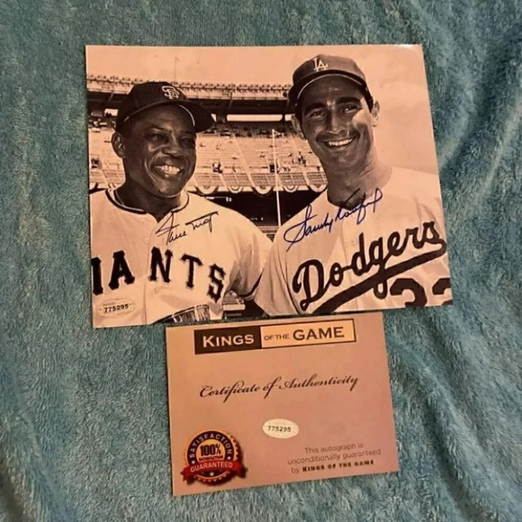 Signed Picture photograph autographed photo - Picture 1 of 1